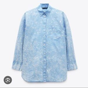 Zara Light Blue Button-Up Shirt